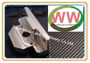 Kualitas permukaan yang tinggi,aluminium,baja paduan,baja tahan karat,pengolahan CNC presisi untuk aksesori mesin